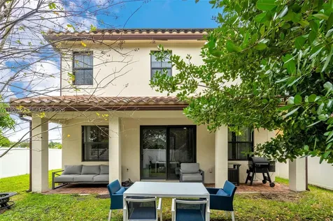 4925 NW 51st Terrace Tamarac FL 33319