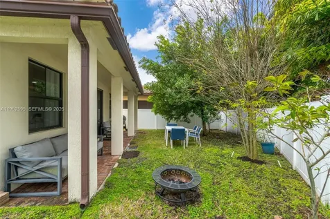 4925 NW 51st Terrace Tamarac FL 33319
