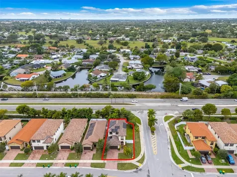 4925 NW 51st Terrace Tamarac FL 33319