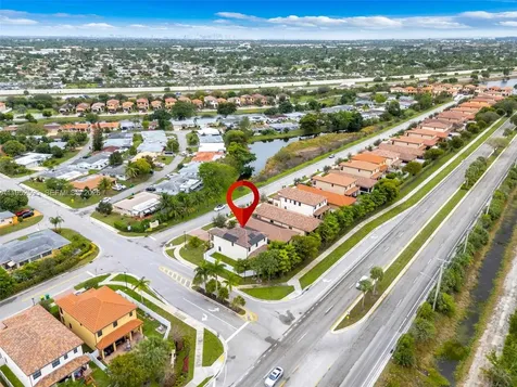 4925 NW 51st Terrace Tamarac FL 33319