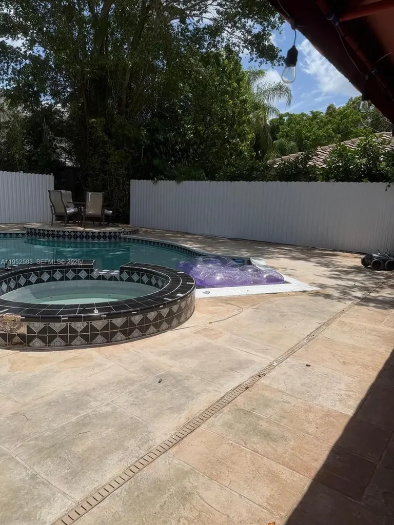 10258 Vestal Manor Coral Springs FL 33071