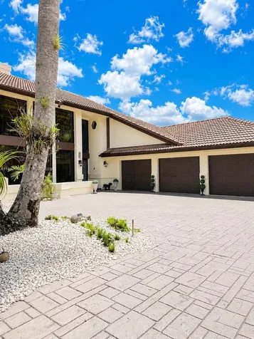 10258 Vestal Manor Coral Springs FL 33071