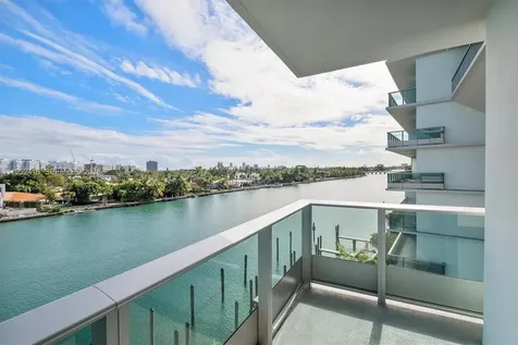 9221 E Bay Harbor Bay Harbor Islands FL 33154