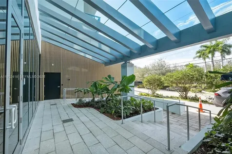 9221 E Bay Harbor Bay Harbor Islands FL 33154