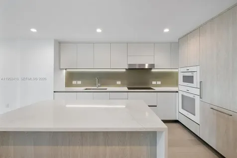 9221 E Bay Harbor Bay Harbor Islands FL 33154