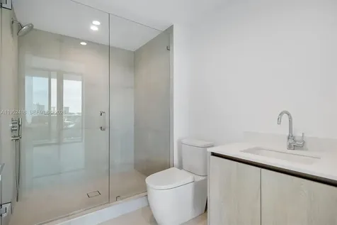 9221 E Bay Harbor Bay Harbor Islands FL 33154
