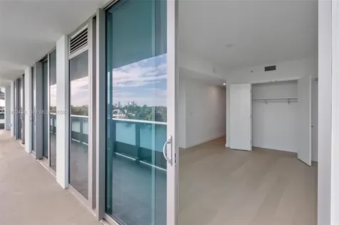 9221 E Bay Harbor Bay Harbor Islands FL 33154