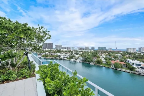 9221 E Bay Harbor Bay Harbor Islands FL 33154