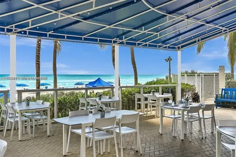 17201 Collins Ave+den Sunny Isles Beach FL 33160