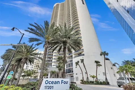 17201 Collins Ave+den Sunny Isles Beach FL 33160