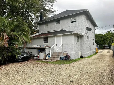 529 SW 3rd Street Miami FL 33130