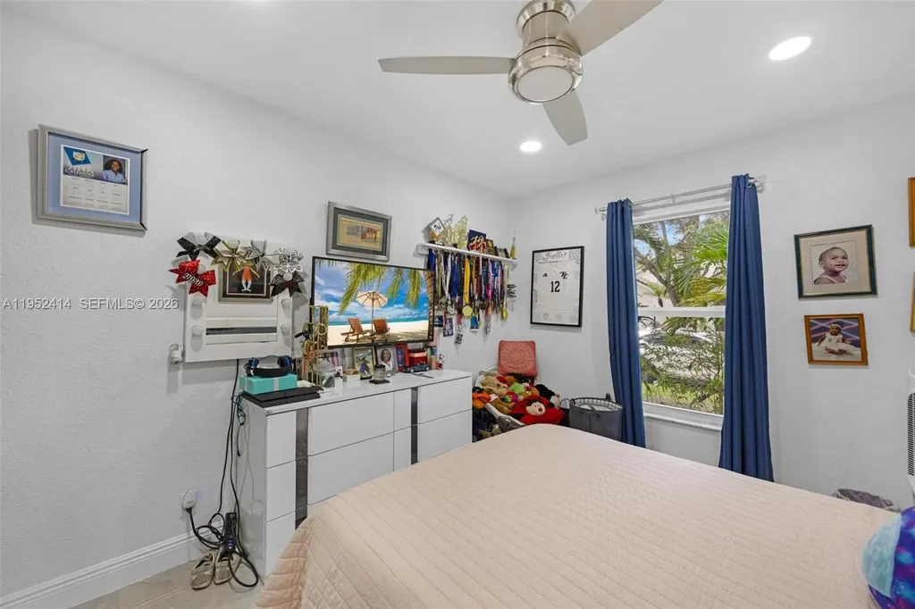 12714 NW 19th Manor Coral Springs FL 33071