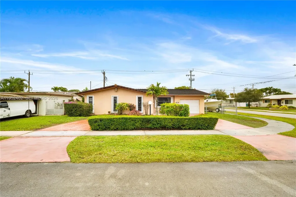 9590 SW 51st Terrace Miami FL 33165