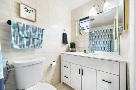 9590 SW 51st Terrace Miami FL 33165