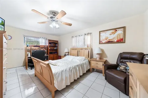 9590 SW 51st Terrace Miami FL 33165