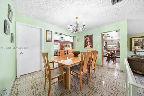 9590 SW 51st Terrace Miami FL 33165