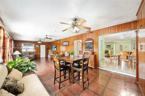 9590 SW 51st Terrace Miami FL 33165