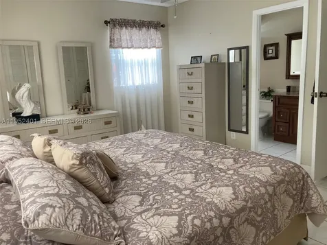 5100 NW 35th Street Lauderdale Lakes FL 33319