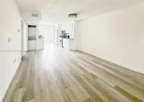 2575 SW 27th Avenue Miami FL 33133