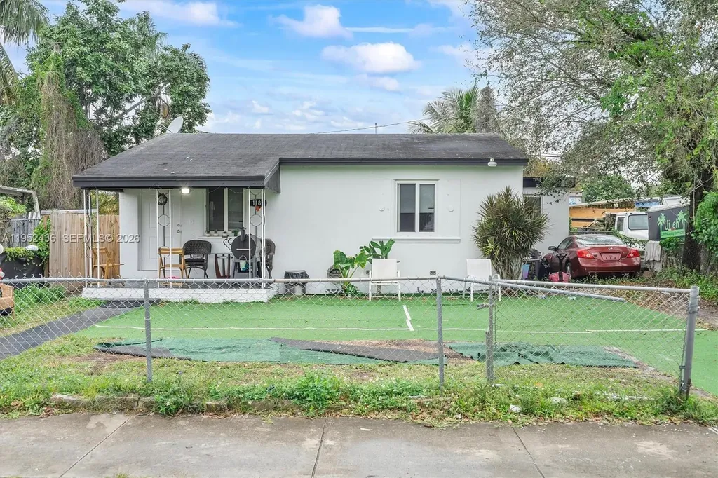 1185 NW 118th Miami FL 33168