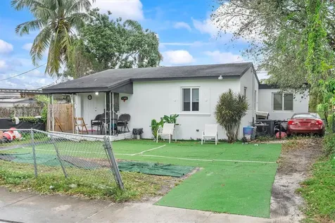 1185 NW 118th Miami FL 33168