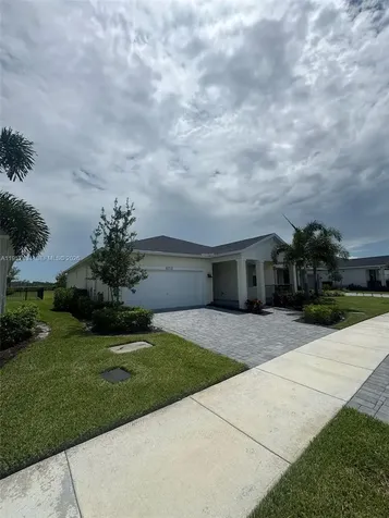 6712 NW Cloverdale Avenue Port St. Lucie FL 34987