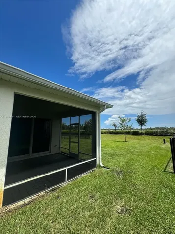 6712 NW Cloverdale Avenue Port St. Lucie FL 34987