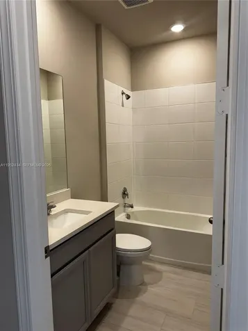 6712 NW Cloverdale Avenue Port St. Lucie FL 34987
