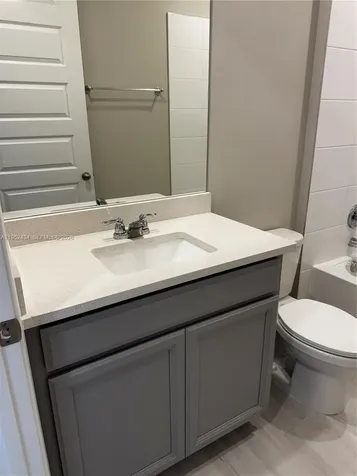 6712 NW Cloverdale Avenue Port St. Lucie FL 34987