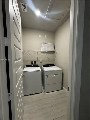6712 NW Cloverdale Avenue Port St. Lucie FL 34987