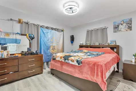 440 NW 119th Miami FL 33168