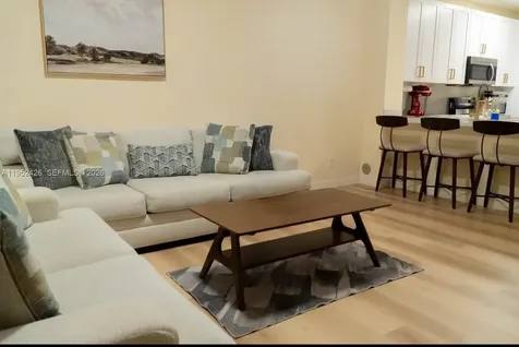 Pembroke Pines FL 33025