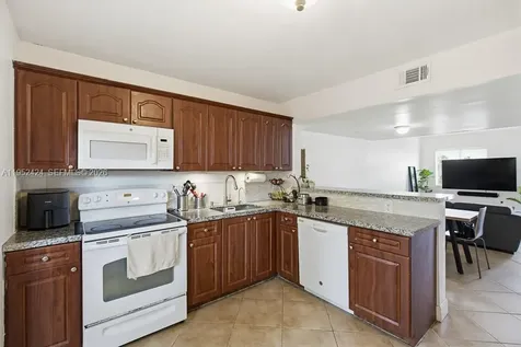 560 NW 82nd Place Miami FL 33126
