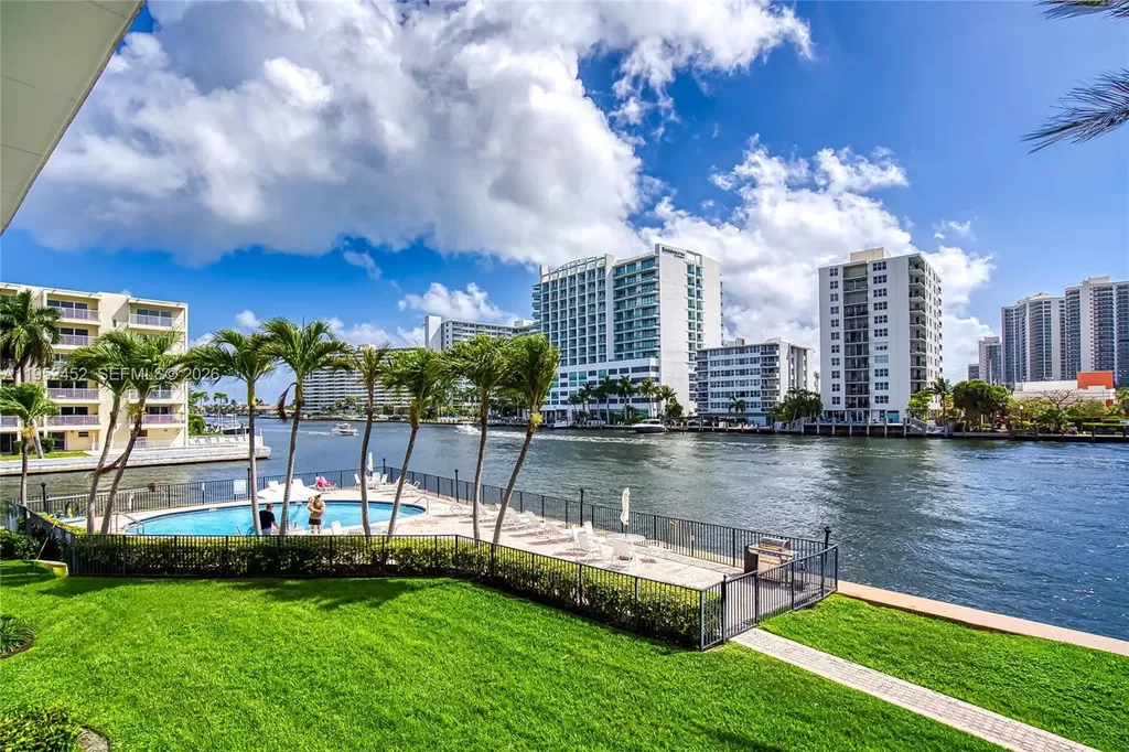 2895 NE 32nd Street Fort Lauderdale FL 33306