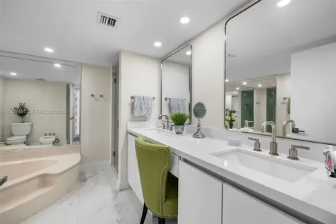 4000 Towerside Terrace Miami FL 33138