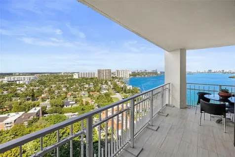 4000 Towerside Terrace Miami FL 33138