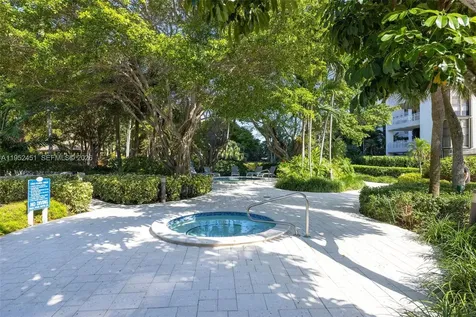 4000 Towerside Terrace Miami FL 33138