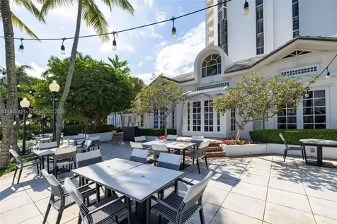 4000 Towerside Terrace Miami FL 33138