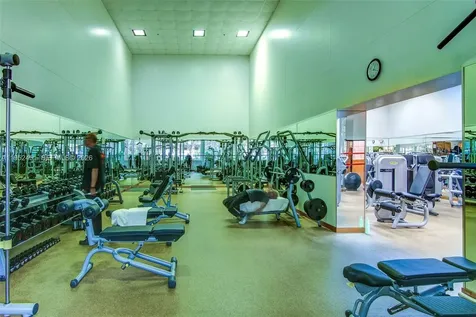 4000 Towerside Terrace Miami FL 33138