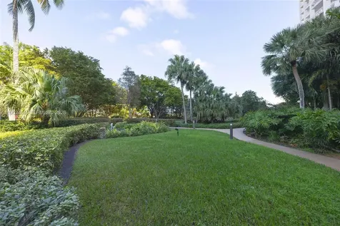 4000 Towerside Terrace Miami FL 33138