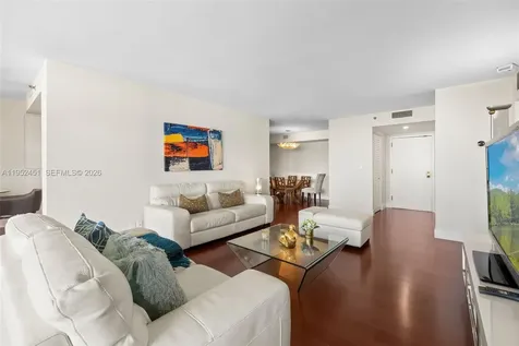 4000 Towerside Terrace Miami FL 33138