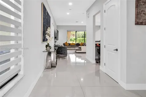 8645 NW 39th Court Coral Springs FL 33065