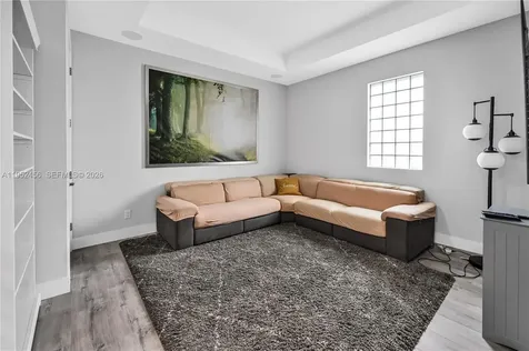 8645 NW 39th Court Coral Springs FL 33065
