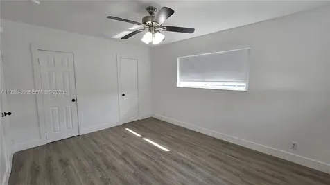 Hollywood FL 33024