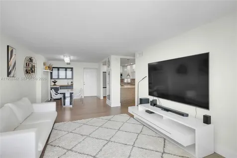 100 Bayview Drive Sunny Isles Beach FL 33160