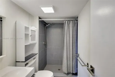 100 Bayview Drive Sunny Isles Beach FL 33160