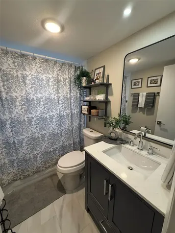 774 Burgundy Q Delray Beach FL 33484