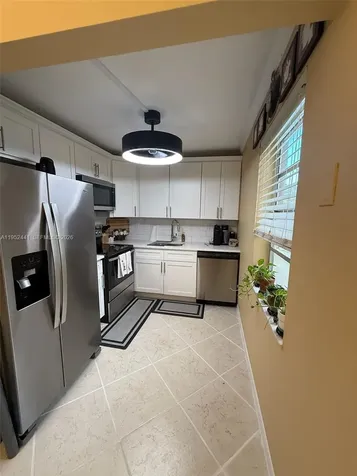 774 Burgundy Q Delray Beach FL 33484