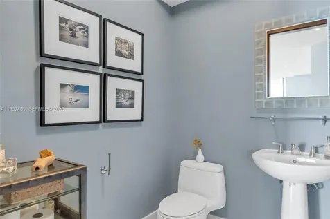 16699 Collins Avenue Sunny Isles Beach FL 33160