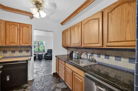 732 NW 43rd Court Oakland Park FL 33309